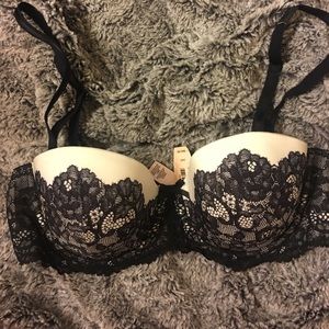 Victoria's Secret Dream Angels demi bra, 34C
